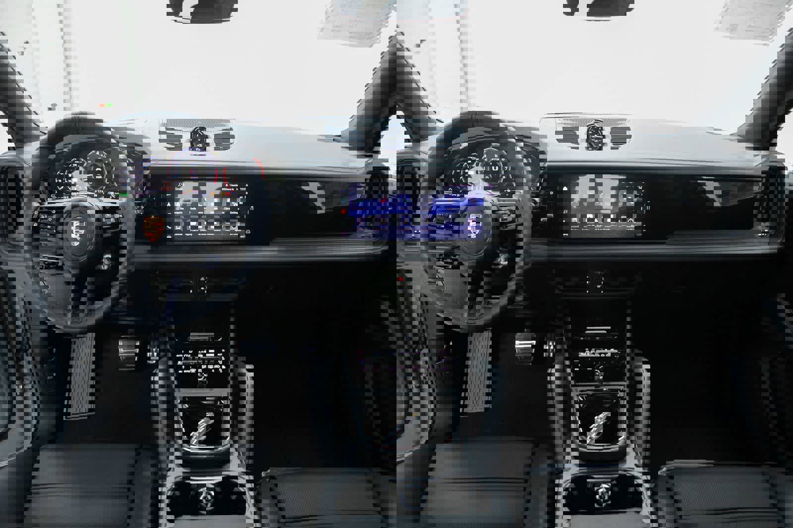 New 2026 Porsche Cayenne GTS image 13