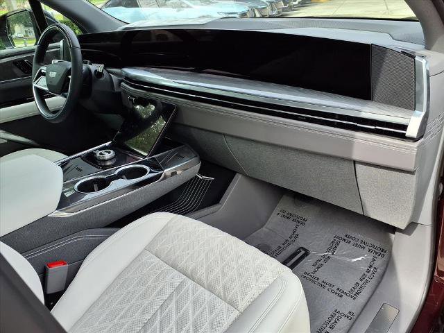 New 2026 Cadillac Escalade IQ Luxury 1 w/ LPO, Floor Liner Package image 8
