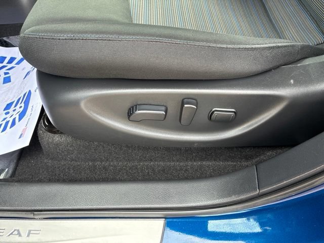 Certified 2025 Nissan Leaf SV Plus FWD image 14