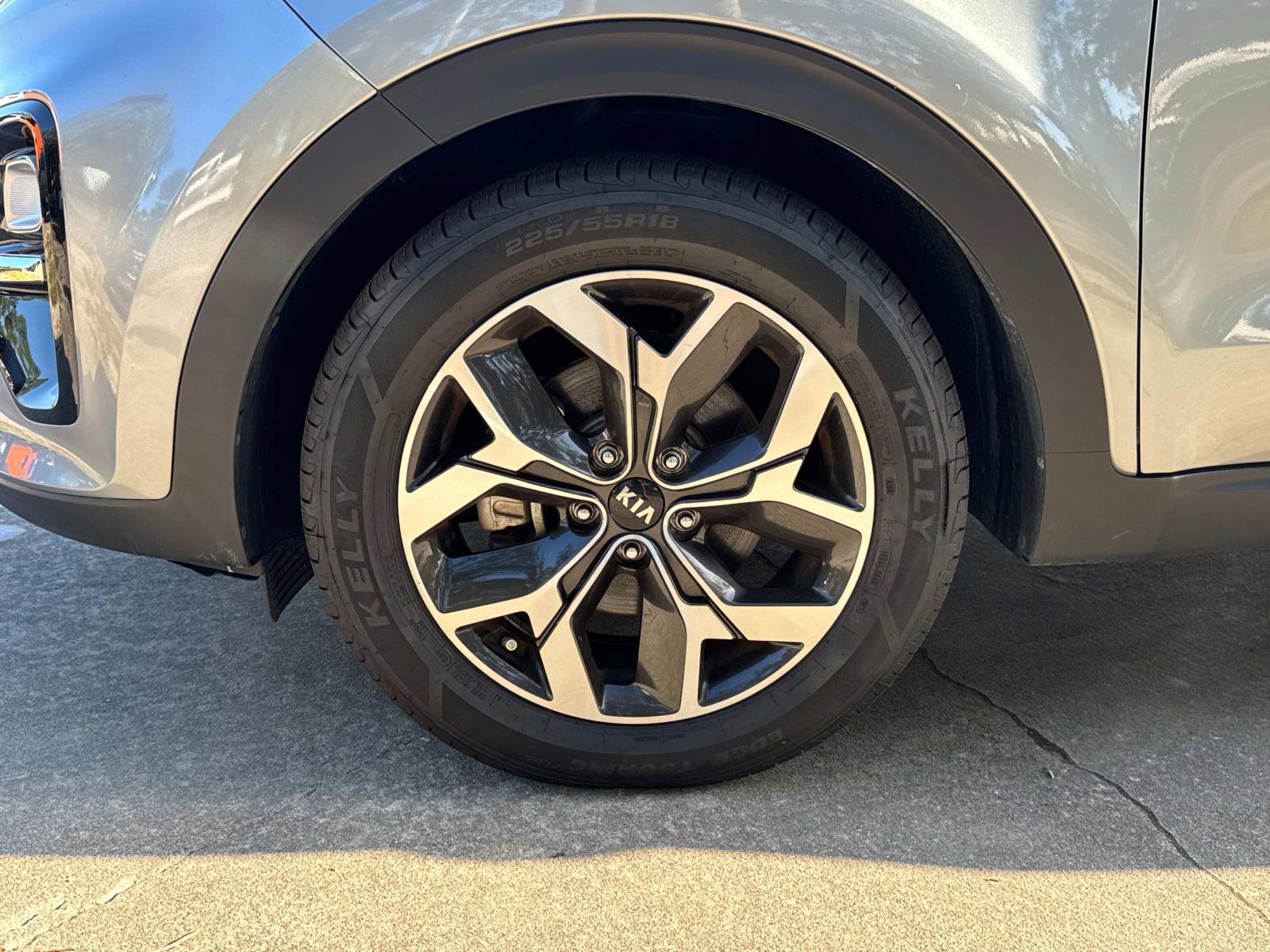 Used 2022 Kia Sportage EX w/ EX Technology Package image 10