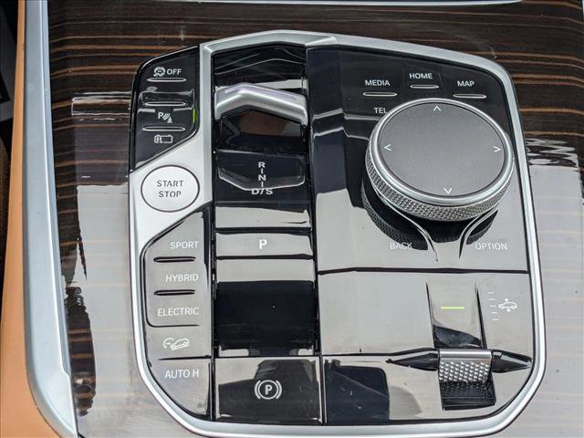 Used 2026 BMW X5 xDrive50e image 12