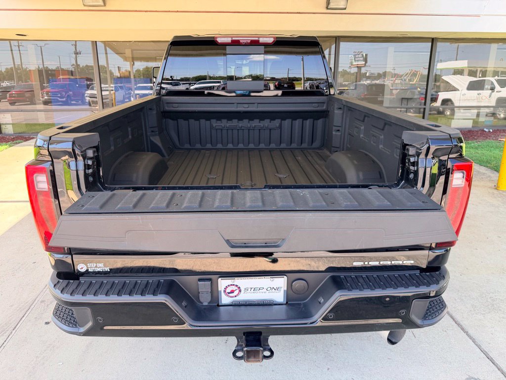 Used 2024 GMC Sierra 2500 Denali Ultimate AWD/4WD image 32