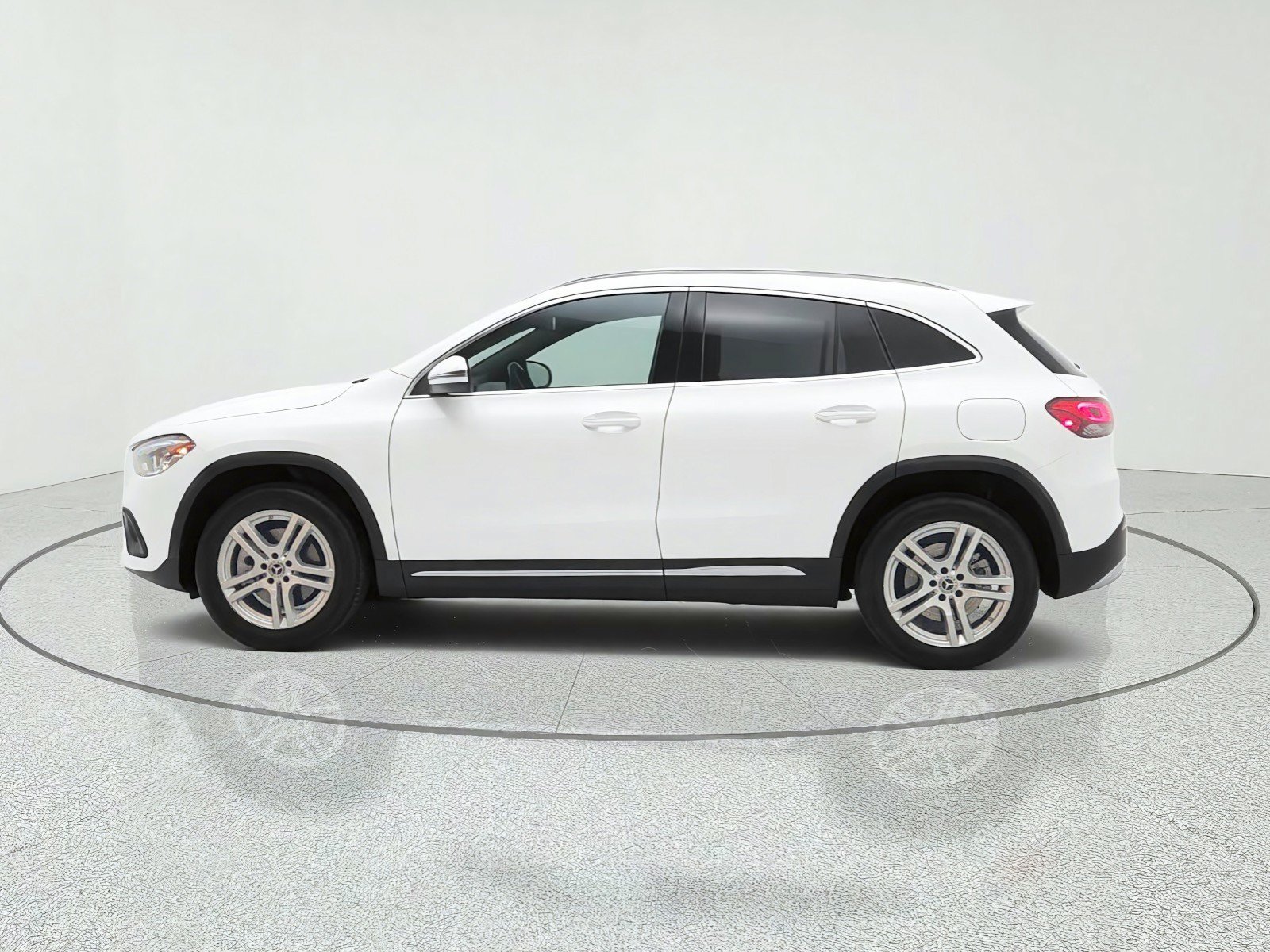 Used 2021 Mercedes-Benz GLA 250 image 8