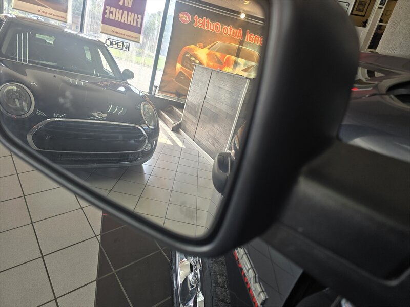 Used 2019 RAM 1500 Express w/ Express Value Package AWD/4WD image 28