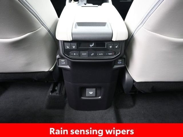 Certified 2025 Toyota Grand Highlander AWD image 31