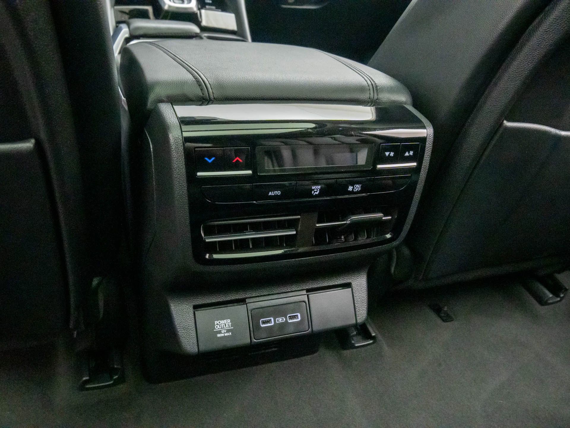 Used 2023 Acura MDX SH-AWD image 20