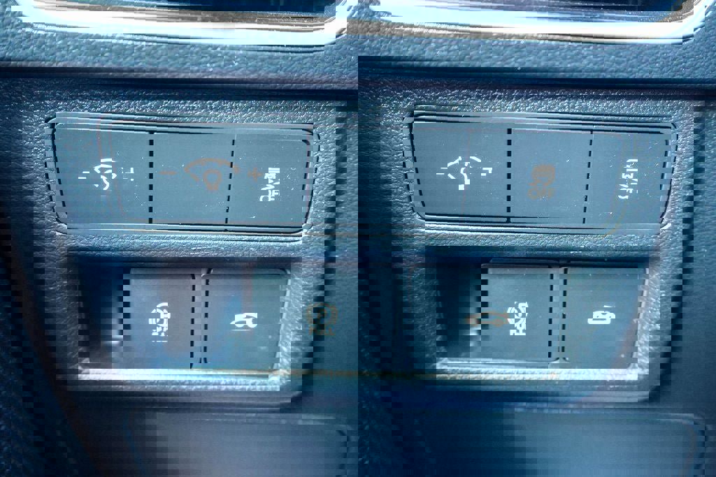 Used 2025 Hyundai Sonata SEL image 17