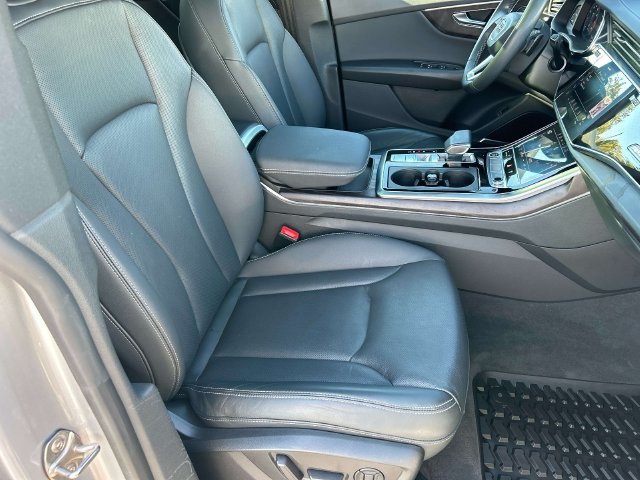 Used 2021 Audi Q8 Prestige AWD/4WD image 24