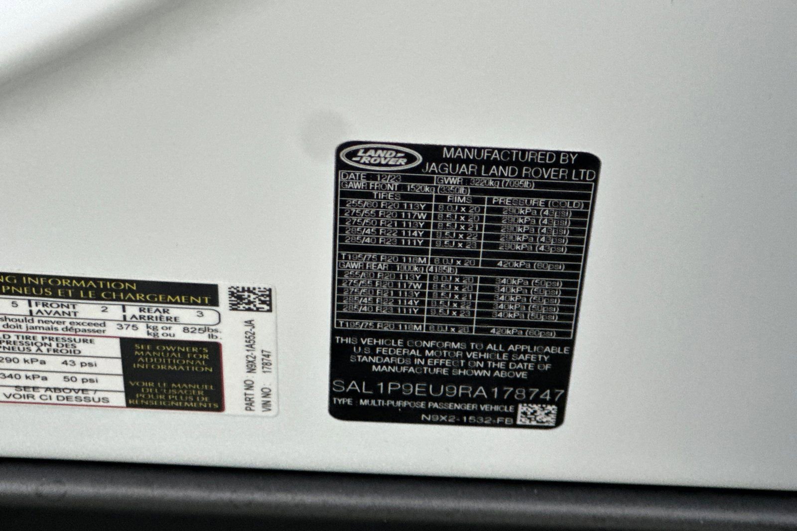 Used 2024 Land Rover Range Rover Sport SE image 37