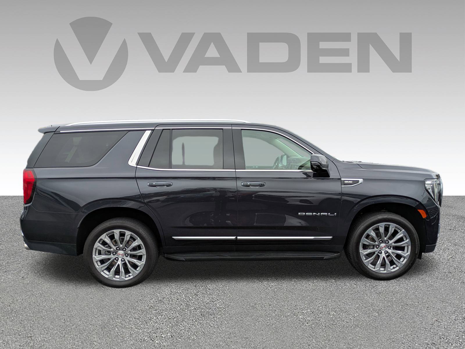 Used 2024 GMC Yukon Denali w/ LPO, Floor Liner Package image 26