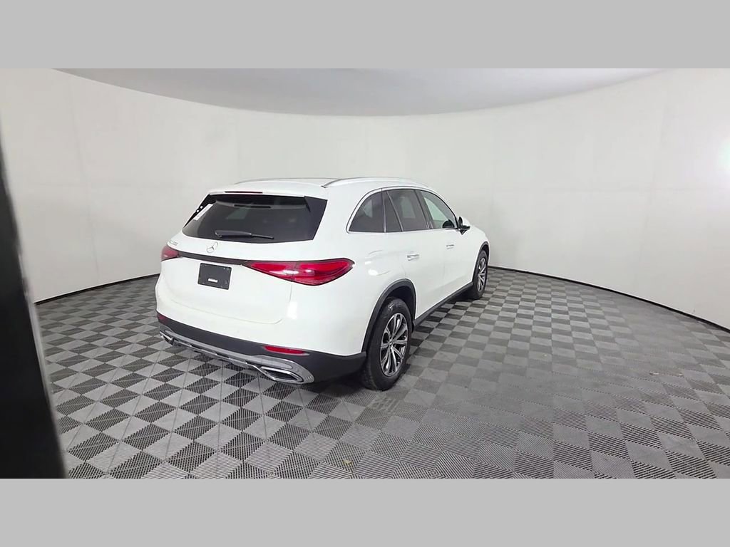 Used 2024 Mercedes-Benz GLC 300 image 41