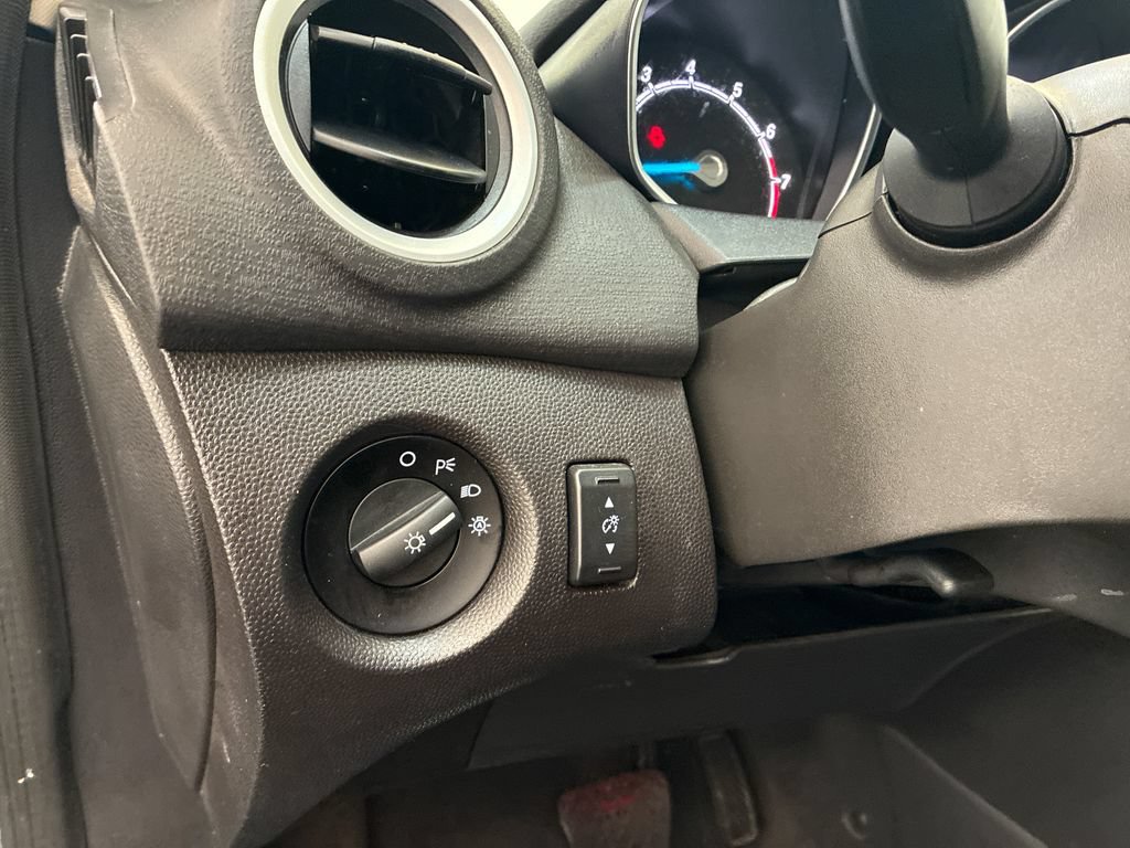Used 2014 Ford Fiesta SE FWD image 21