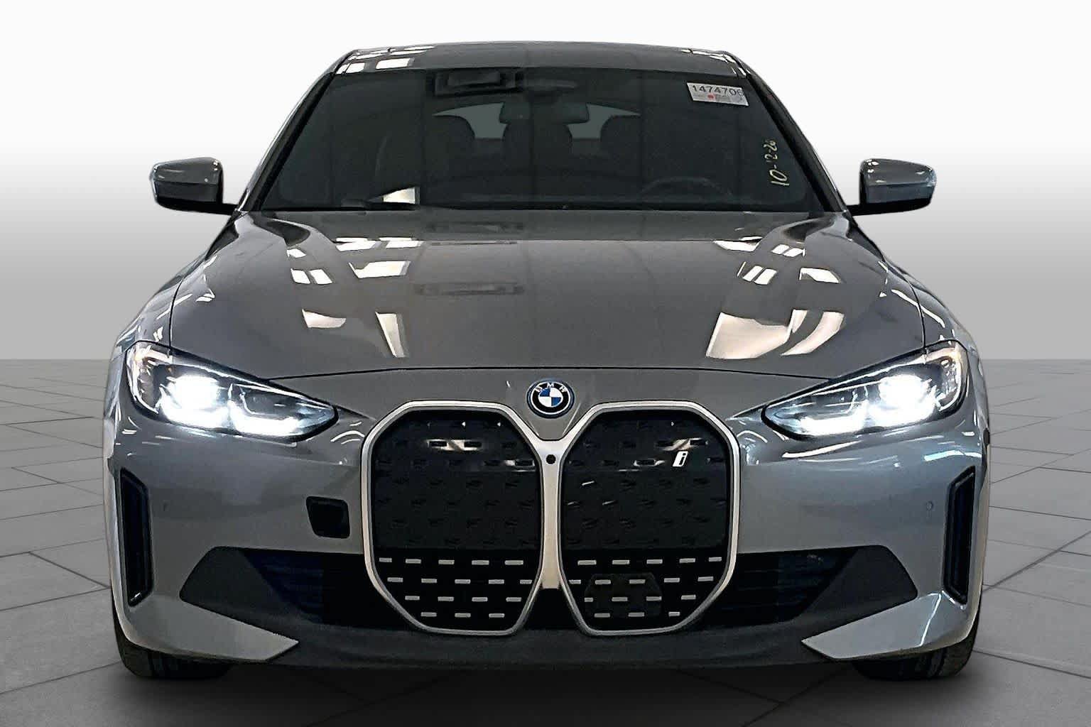 Used 2023 BMW i4 eDrive40 RWD image 3