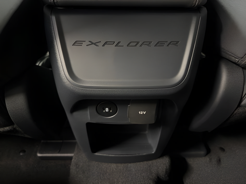 New 2026 Ford Explorer Active AWD/4WD image 30