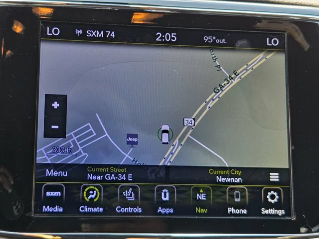 Used 2021 Jeep Grand Cherokee Limited w/ Luxury Group II RWD image 17