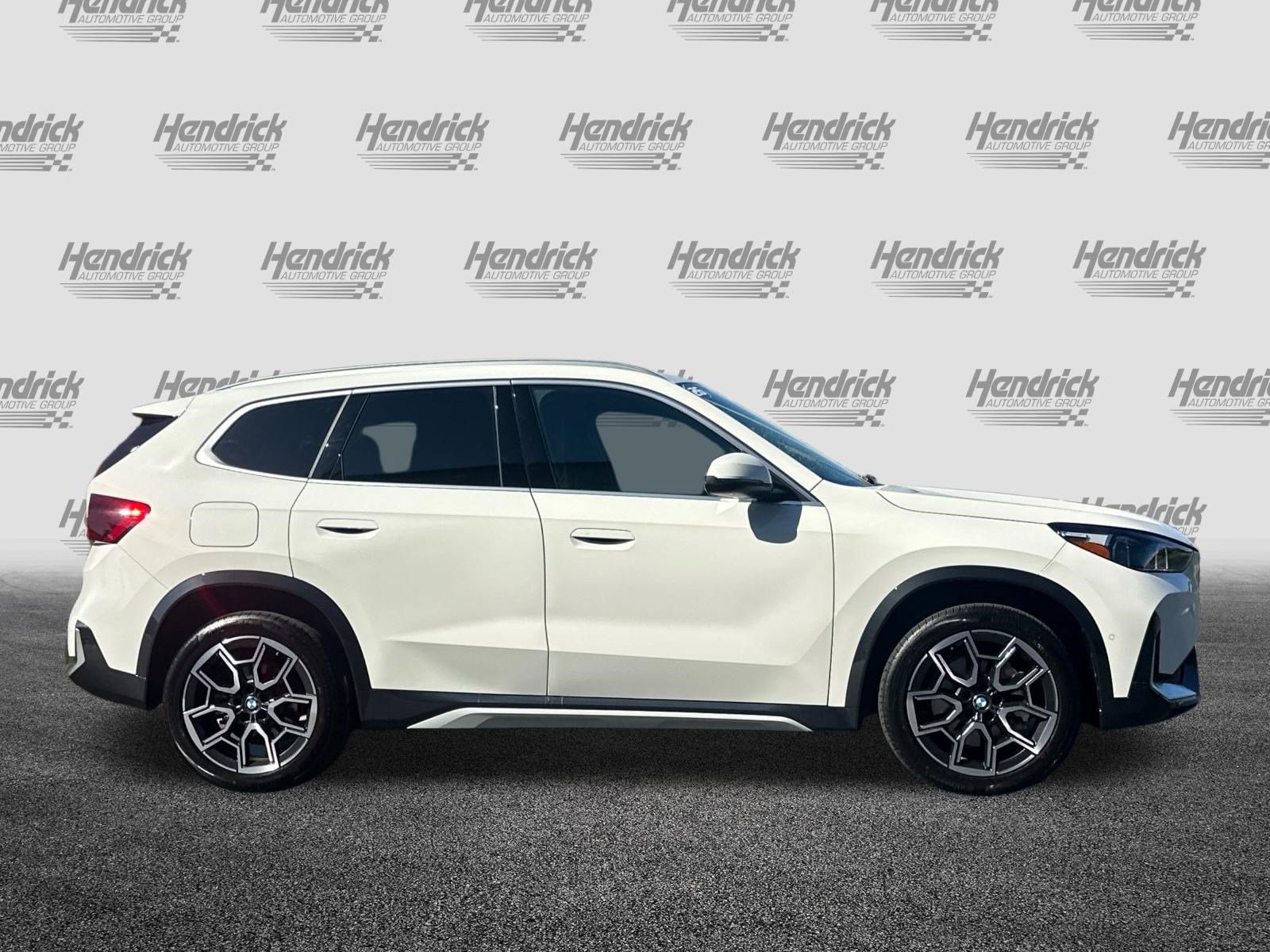 Used 2026 BMW X1 xDrive28i w/ Convenience Package AWD/4WD image 3