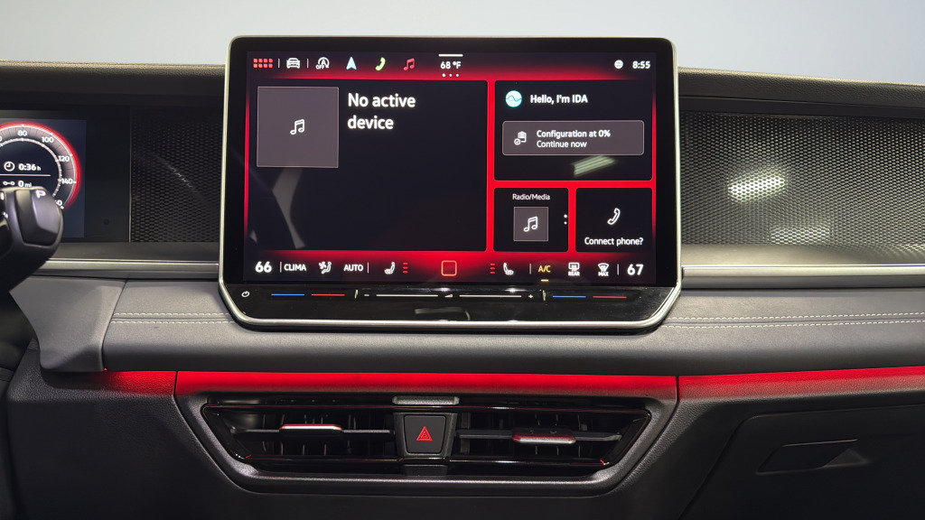 Certified 2025 Volkswagen Tiguan SE R-Line AWD/4WD image 35