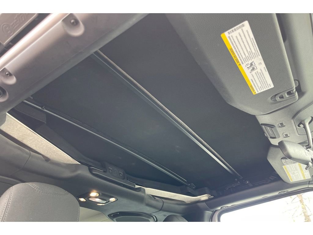 Used 2019 Jeep Wrangler Sport image 20