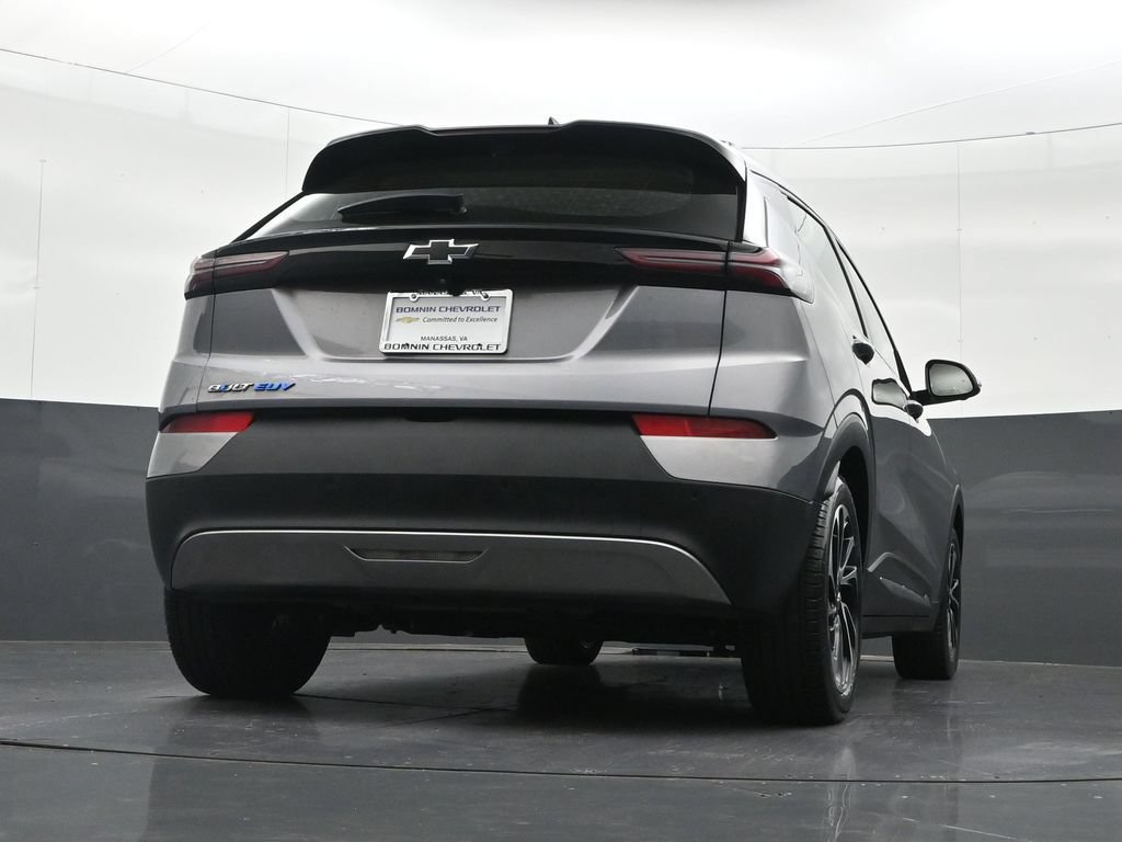 Certified 2023 Chevrolet Bolt EUV Premier w/ Sun & Sound Package FWD image 33