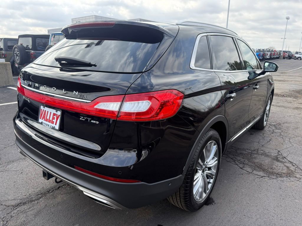 Used 2018 Lincoln MKX Reserve w/ Driver Assistance Package image 3