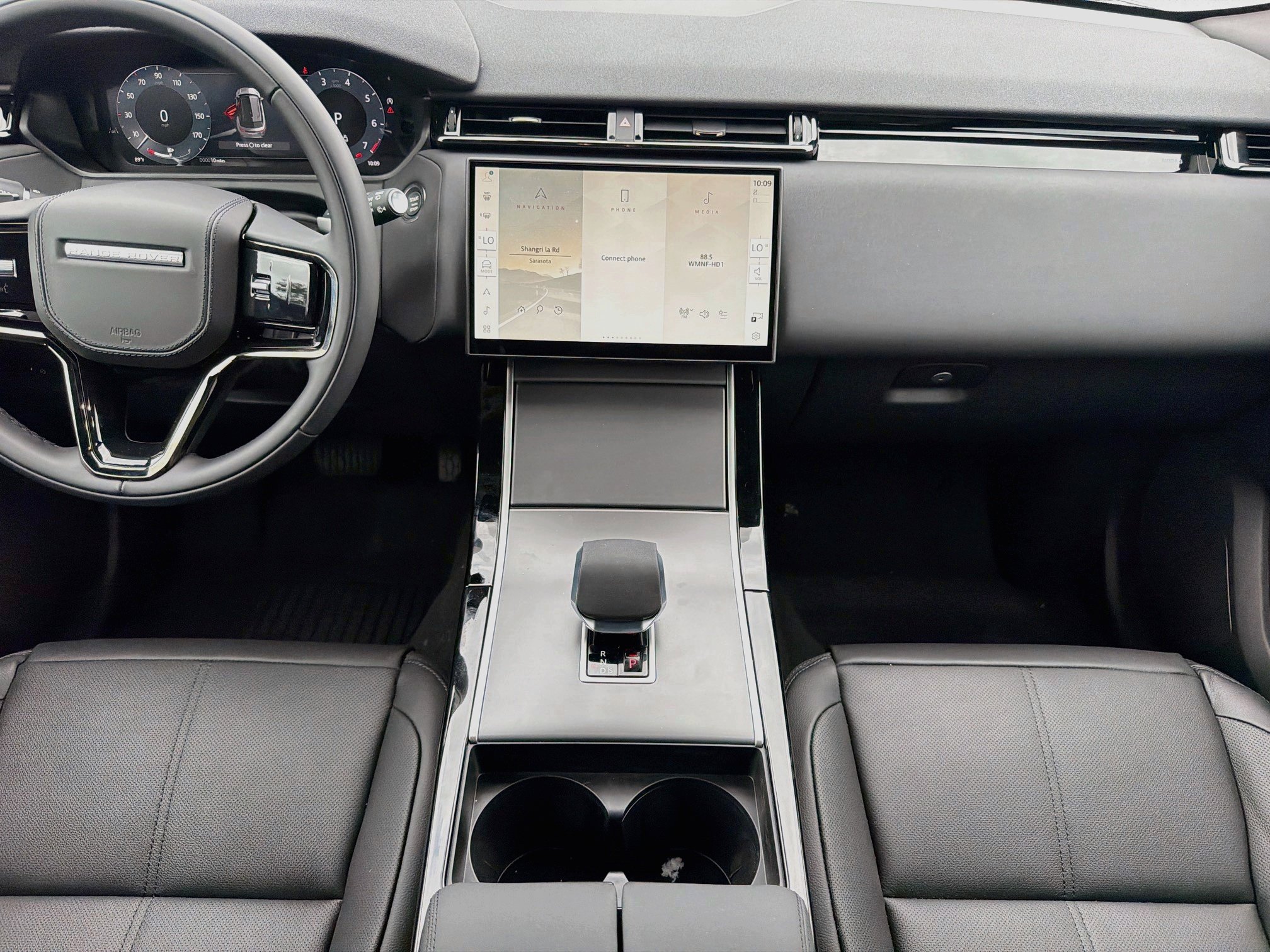 New 2026 Land Rover Range Rover Velar S AWD/4WD image 19