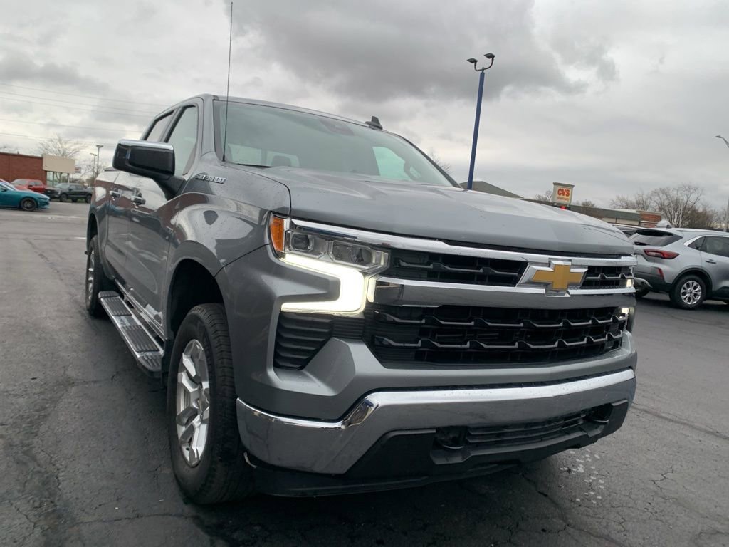 Used 2023 Chevrolet Silverado 1500 LT AWD/4WD image 1