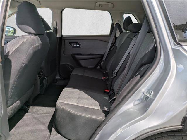 Used 2023 Nissan Rogue SV image 12