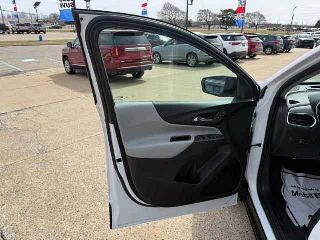 Certified 2024 Chevrolet Equinox LS image 13