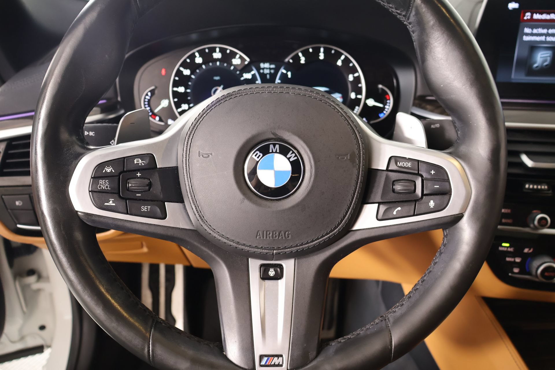 Used 2018 BMW 540i xDrive AWD/4WD image 3