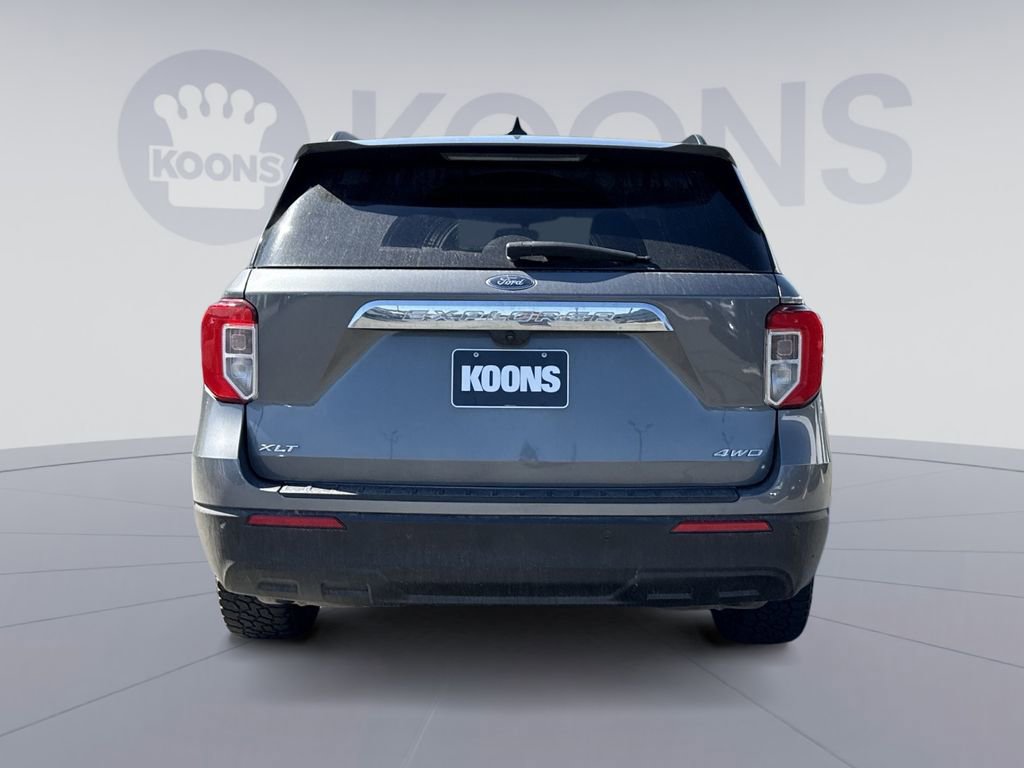 Used 2023 Ford Explorer XLT AWD/4WD image 5