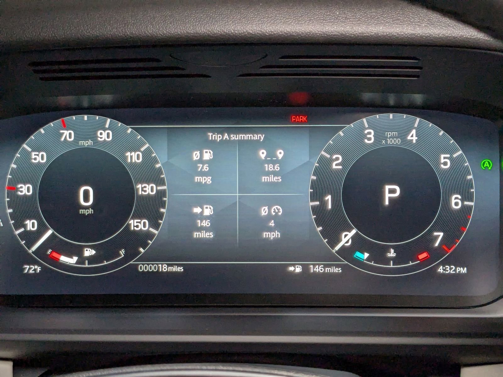 New 2025 Land Rover Discovery S image 11