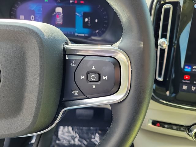 Used 2024 Volvo XC40 B5 Plus w/ Protection Package Premier AWD/4WD image 24