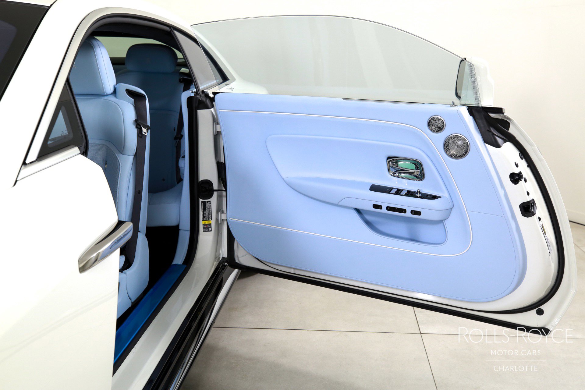 New 2025 Rolls-Royce Spectre w/ Spectre Enhancement Package image 10