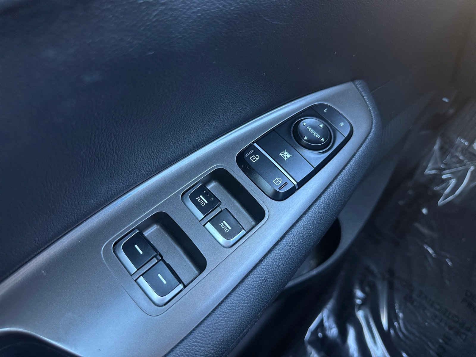 Used 2020 Kia Optima S image 16