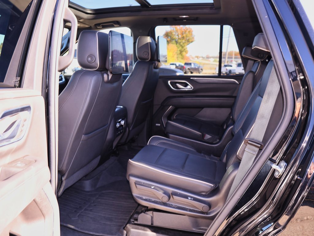 Used 2021 GMC Yukon SLT w/ Rear Media and Nav Package image 12