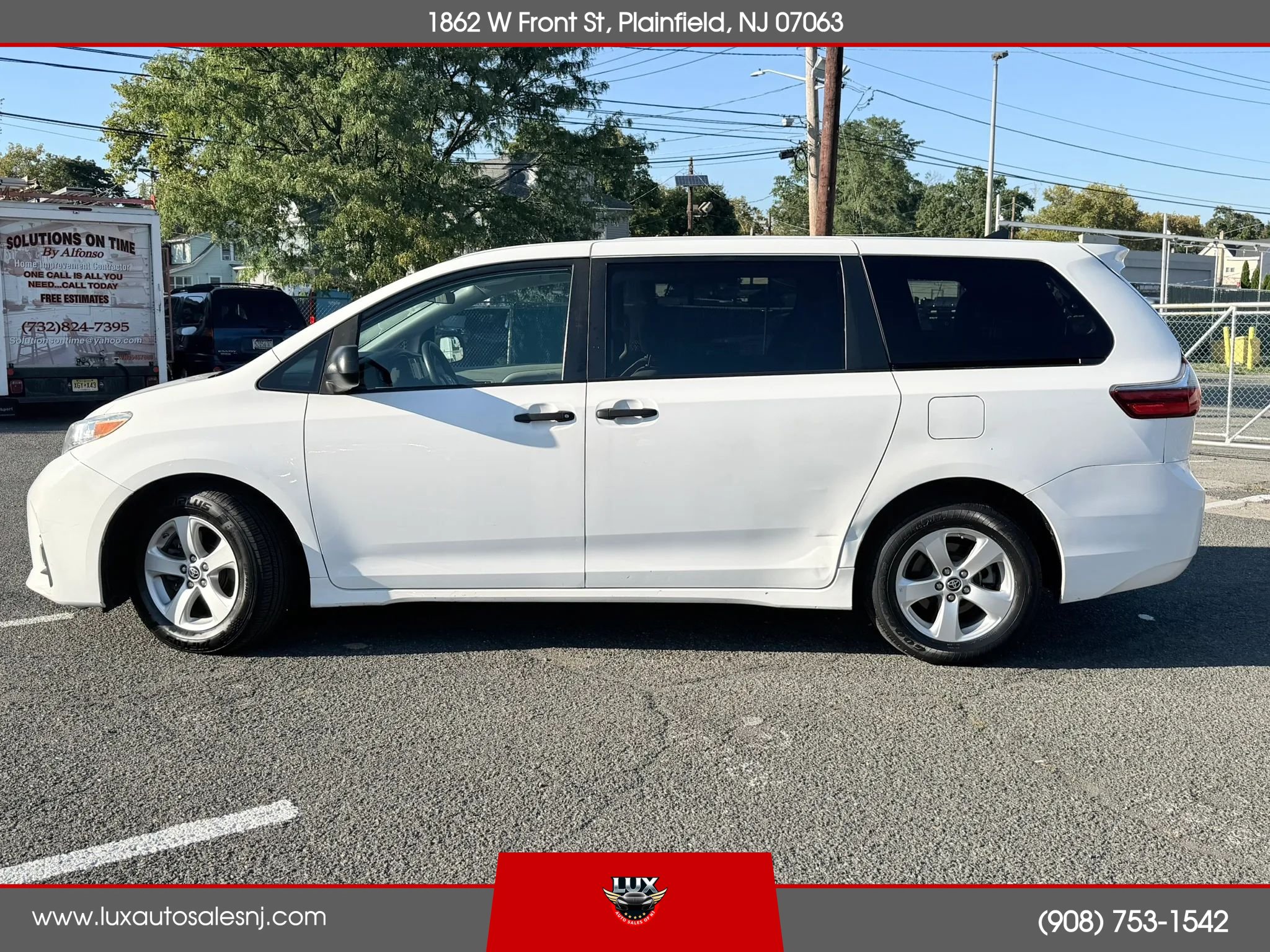Used 2020 Toyota Sienna L FWD image 3