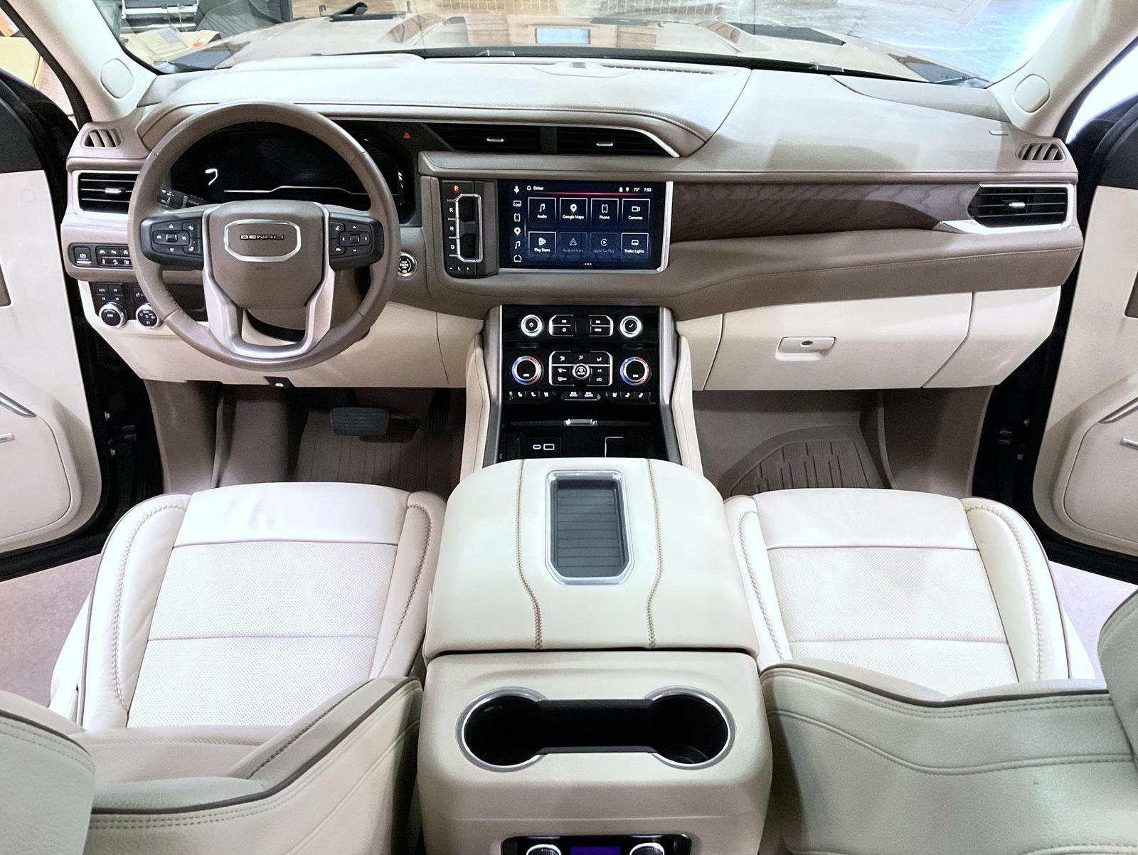 Used 2023 GMC Yukon XL Denali AWD/4WD image 12