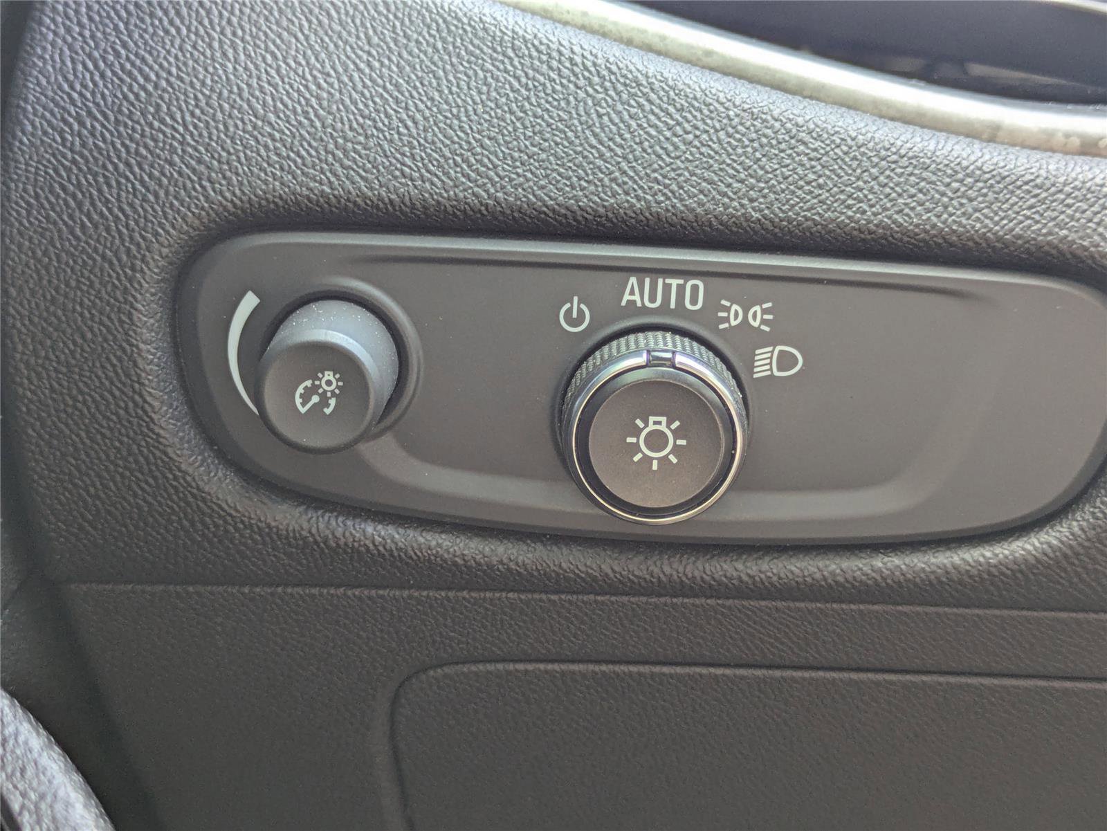 Used 2019 Chevrolet Malibu LS image 30