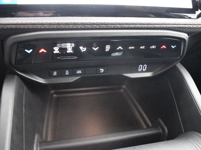 New 2026 Jeep Cherokee Limited image 27