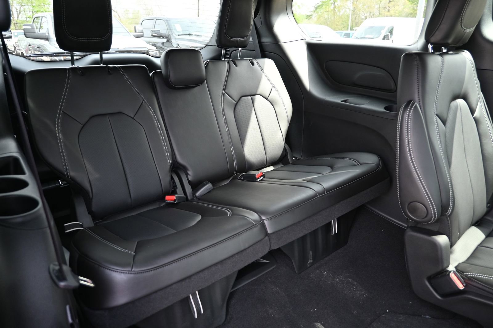 New 2026 Chrysler Pacifica Select image 25