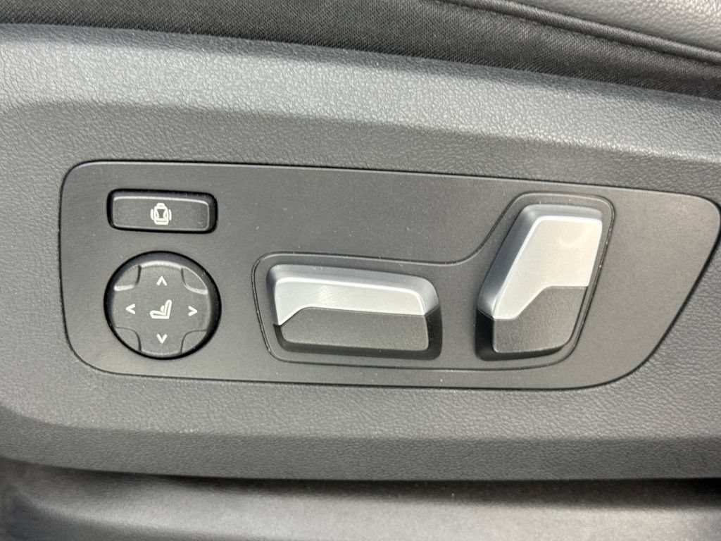 Used 2021 BMW X6 xDrive40i AWD/4WD image 20