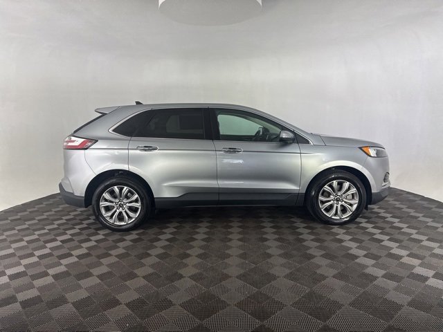 Used 2024 Ford Edge Titanium image 7