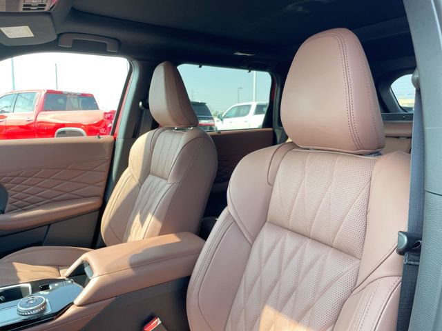 Used 2025 Mitsubishi Outlander SEL image 11