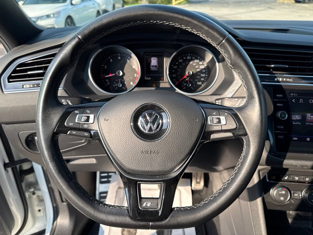 Used 2021 Volkswagen Tiguan SE R-Line AWD/4WD image 14