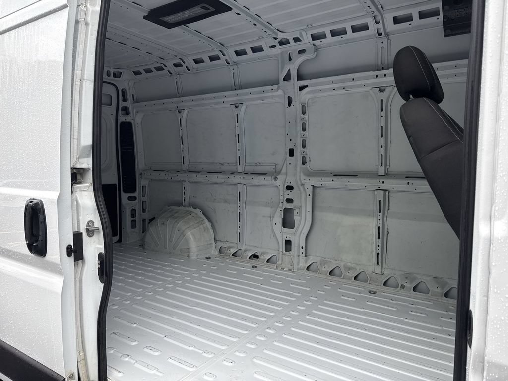 Used 2023 RAM ProMaster 2500 FWD image 23