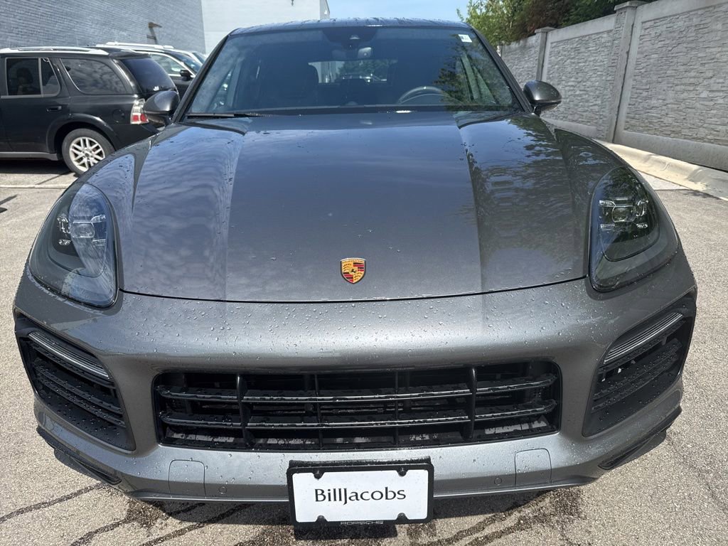 Used 2023 Porsche Cayenne GTS w/ Premium Package AWD/4WD image 9