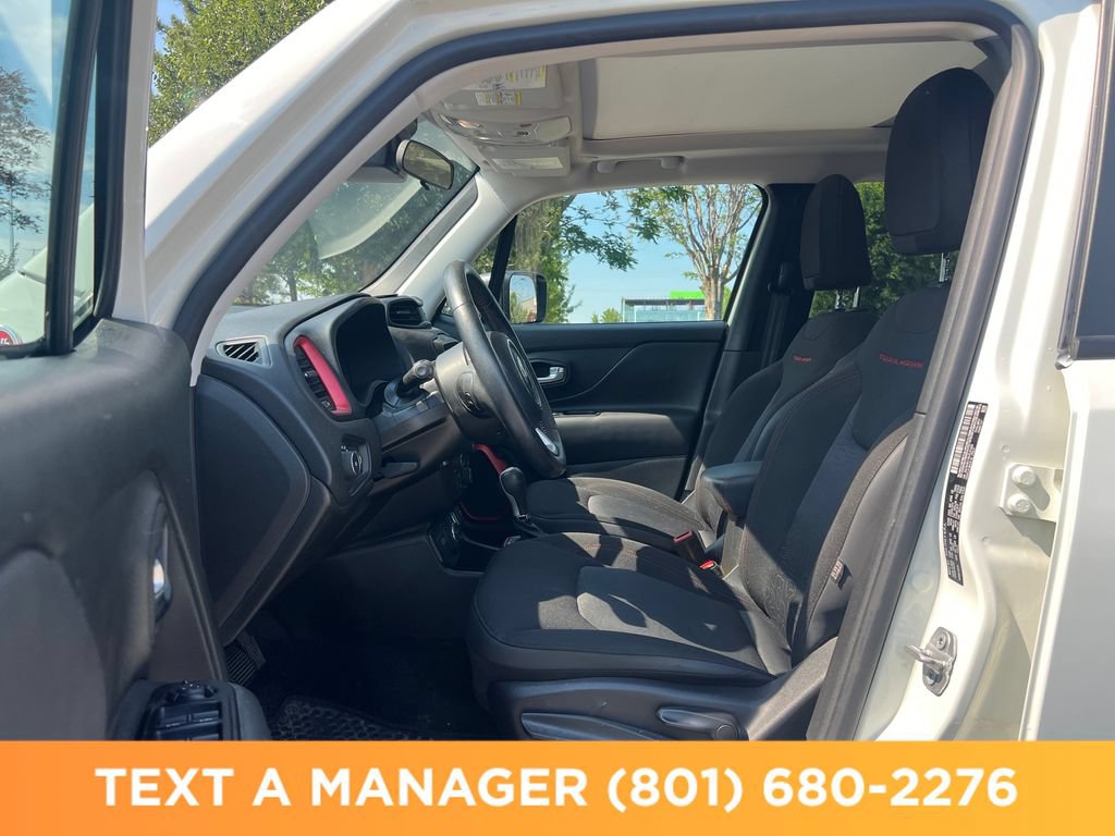 Used 2020 Jeep Renegade Trailhawk w/ UConnect 8.4 Nav Group AWD/4WD image 11