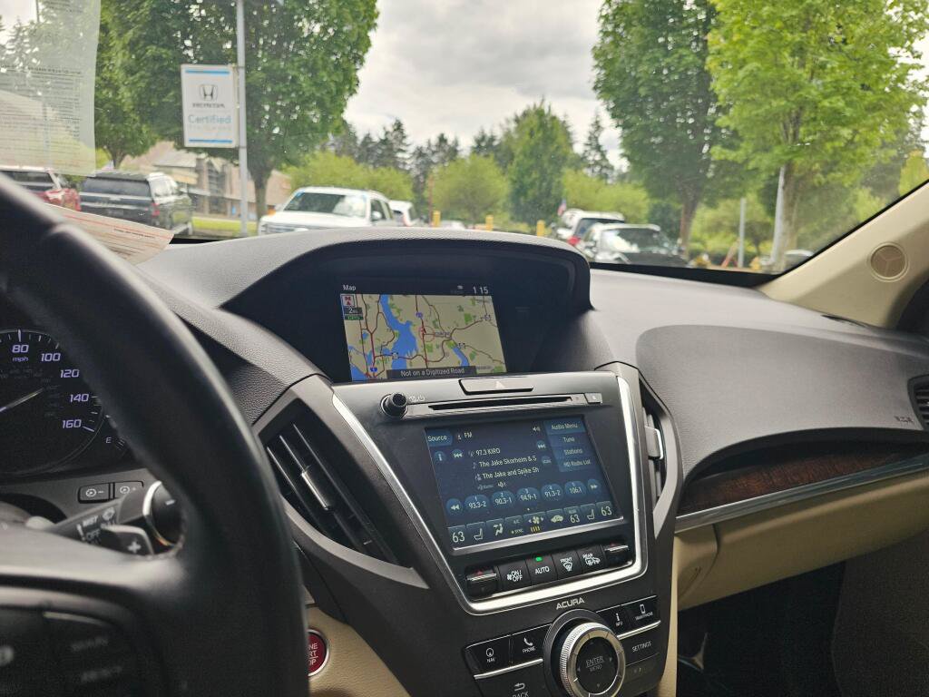 Used 2018 Acura MDX SH-AWD w/ Technology Package image 28