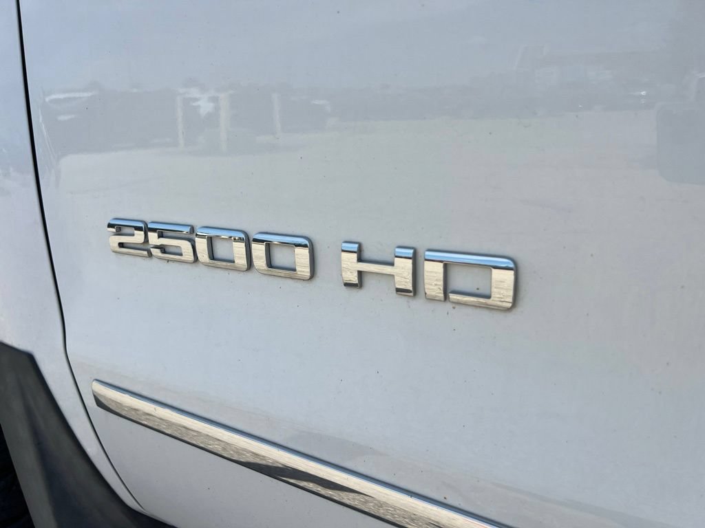 Used 2018 Chevrolet Silverado 2500 LTZ w/ Custom Sport Edition AWD/4WD image 15