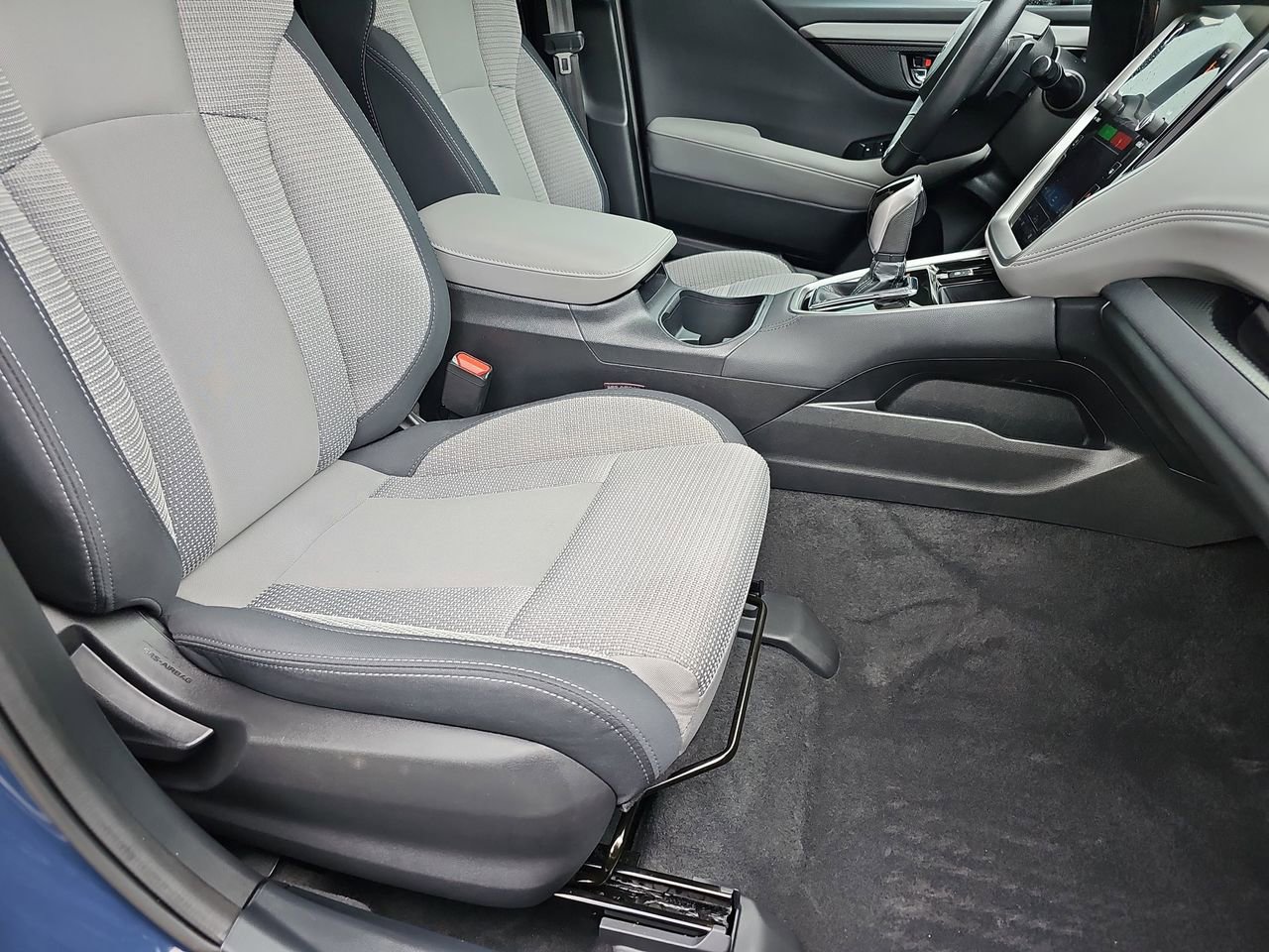 Used 2024 Subaru Outback Premium AWD/4WD image 13